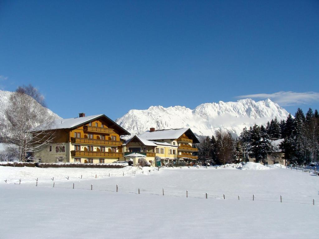 Landhotel Haeuserl Im Wald Grobming Kültér fotó